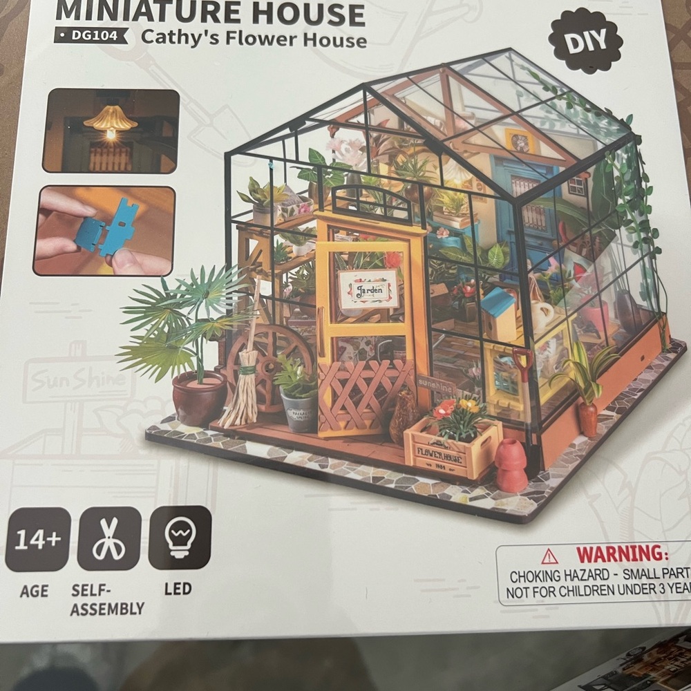 DIY Miniature Flower House Kit with LED